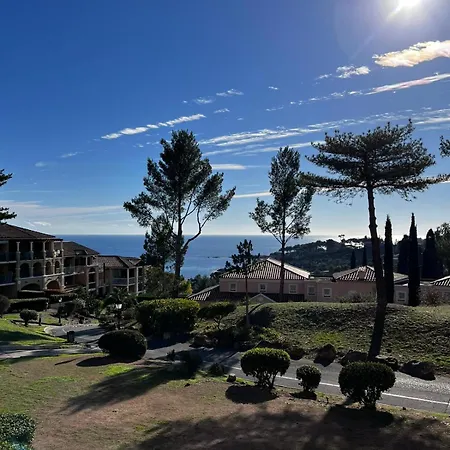 Cap Esterel, T2 Pour 4 Voyageurs, Vue Mer, Parking Et Piscine * Saint-Raphaël
